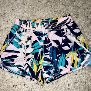 Bundle 3/$12 Girls Old Navy Active Shorts